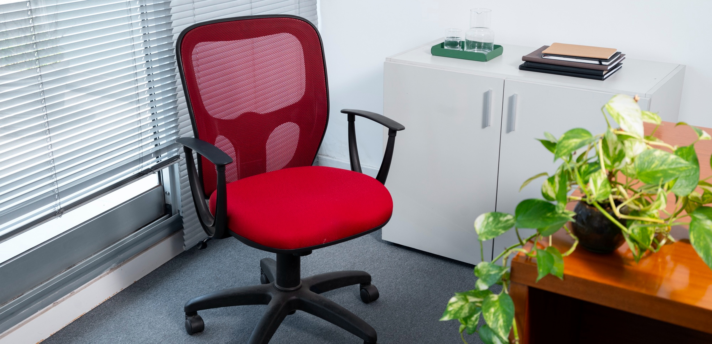 Tall Chair 911 view 3